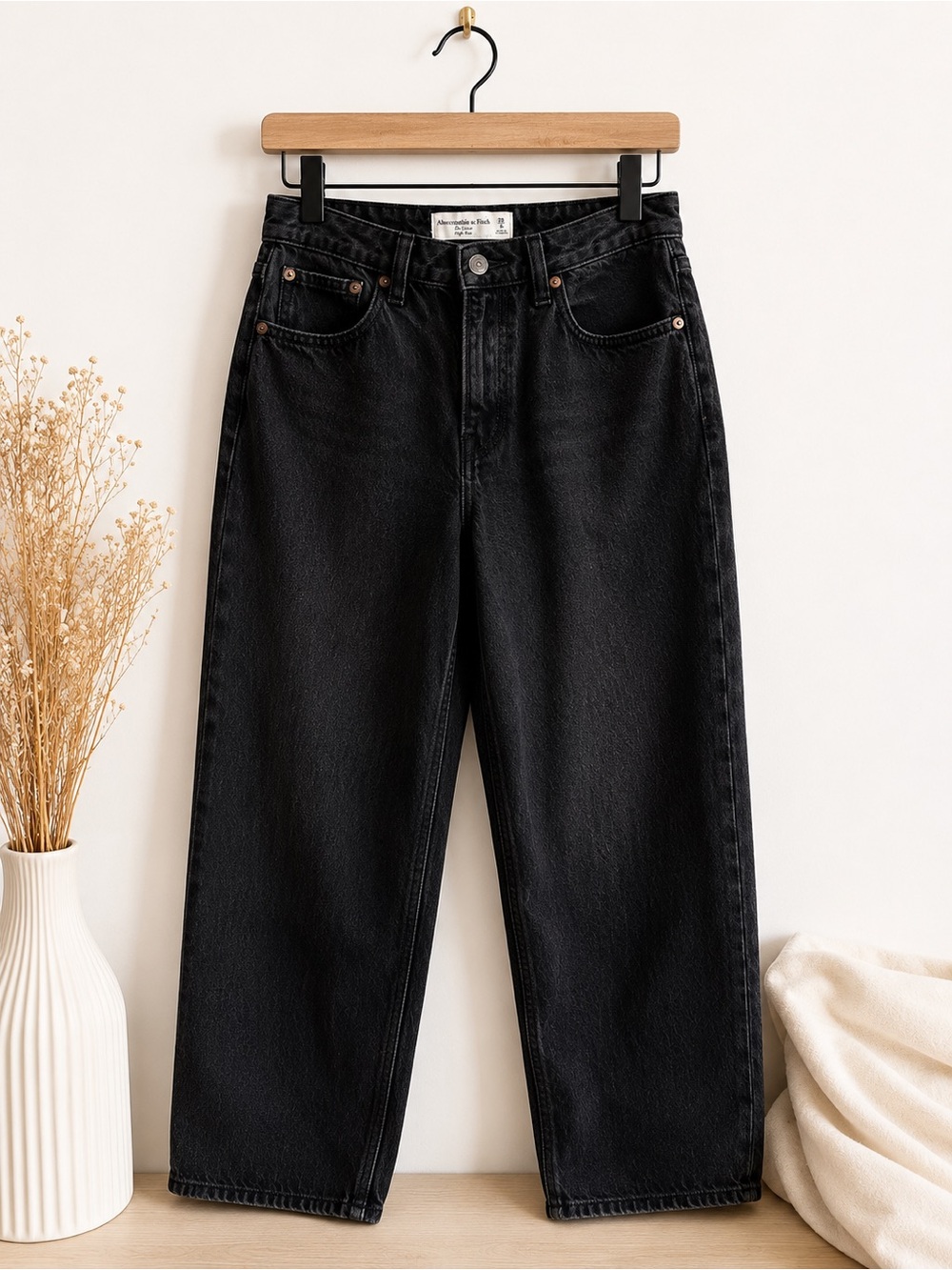 Abercrombie Curve Love Loose High Rise Black Denim Jeans Size 28